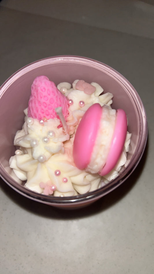 Macaroon Pearl Candle